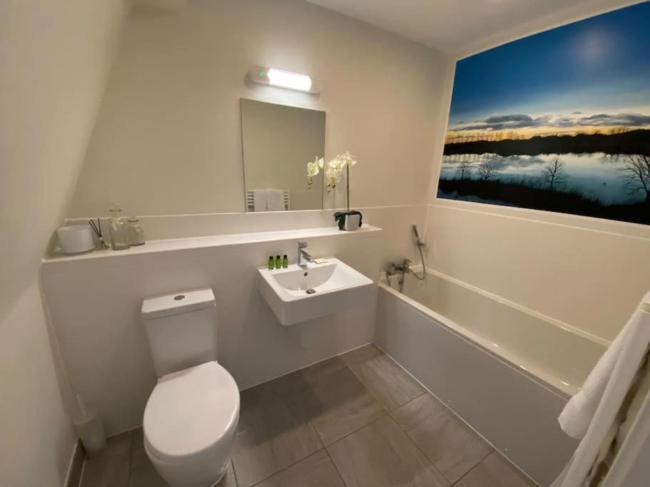 Reed Warbler - Hm111 - Lower Mill Estate Penthouse Apartment With Spa Access Somerford Keynes Exterior foto